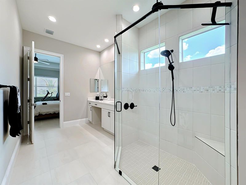 9244 SW Pinnacle Primary Bath 3