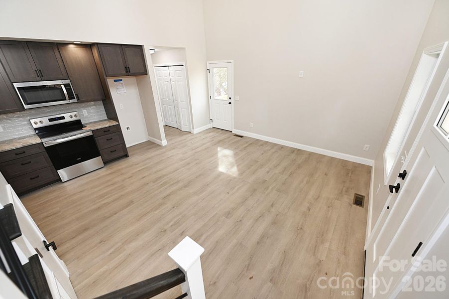 Spacious, unfurnished interior of a new home in , Granite Falls (Image 21).