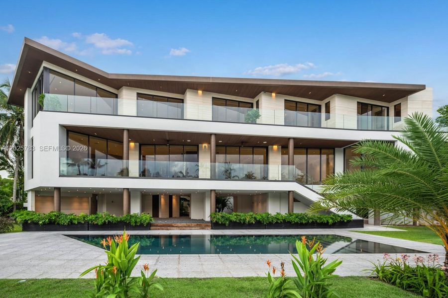 Condo located in Coral Gables, FL showcasing its design and architecture (Image 40). Condo located in Coral Gables, FL showcasing its design and architecture (Image 40).