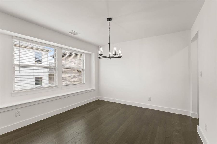 412 Newpark-Breakfast Nook-1