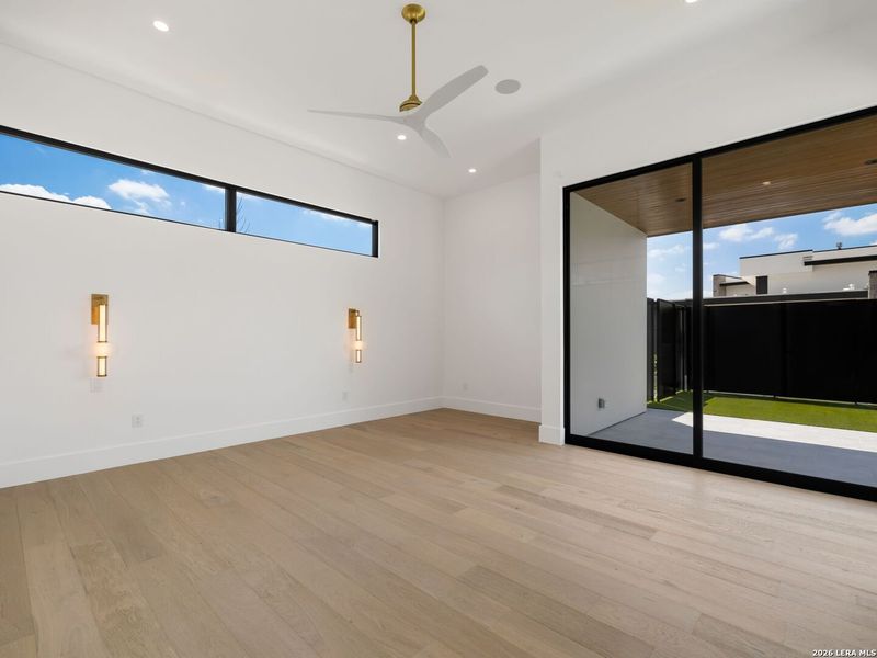 Spacious, unfurnished interior of a new home in , San Antonio (Image 44). Spacious, unfurnished interior of a new home in , San Antonio (Image 44).