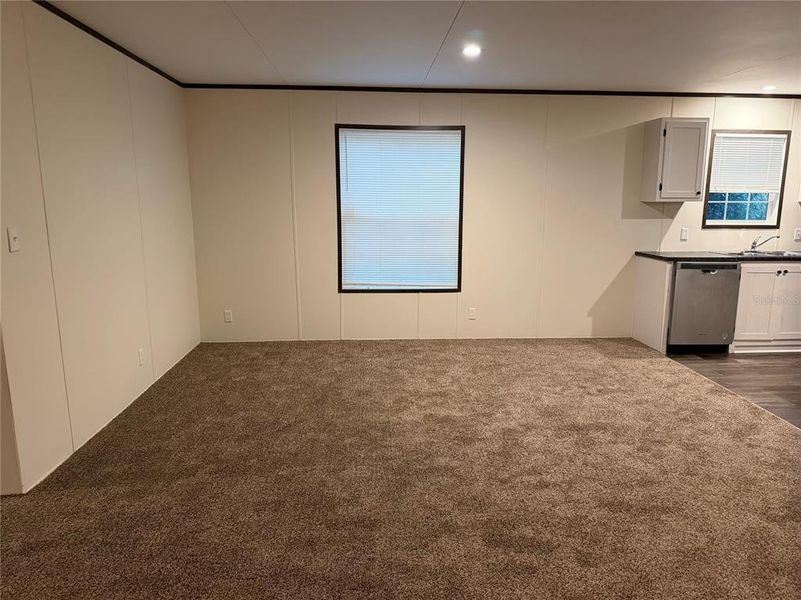 Spacious, unfurnished interior of a new home in , Citra (Image 9).