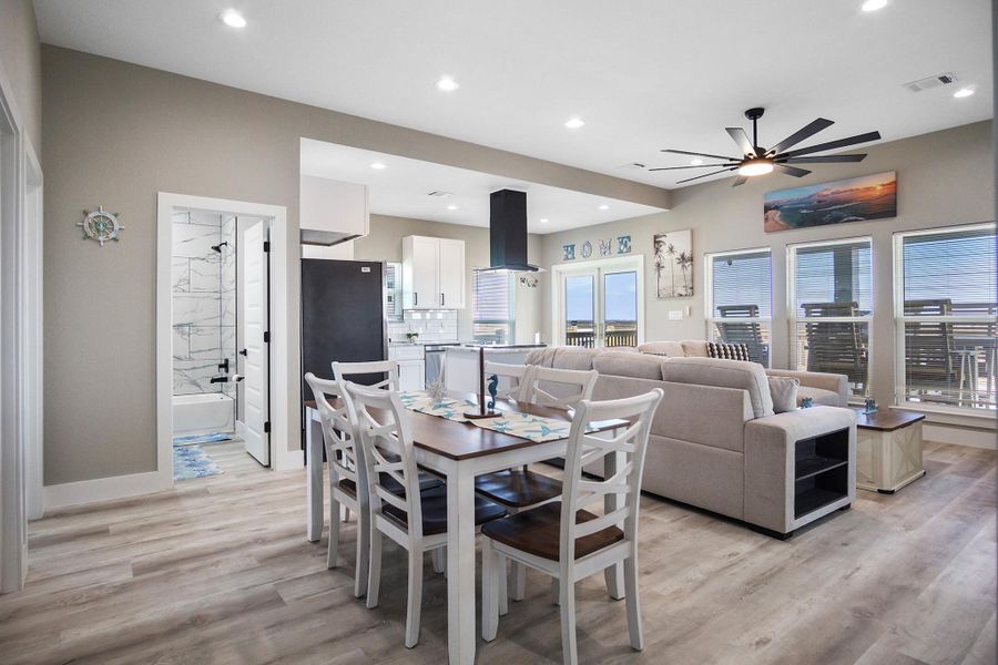 Furnished interior view inside a new home in , Bolivar (Image 38).