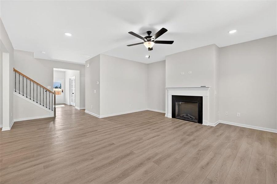 Spacious, unfurnished interior of a new home in Garrett Preserve, Douglasville (Image 38).