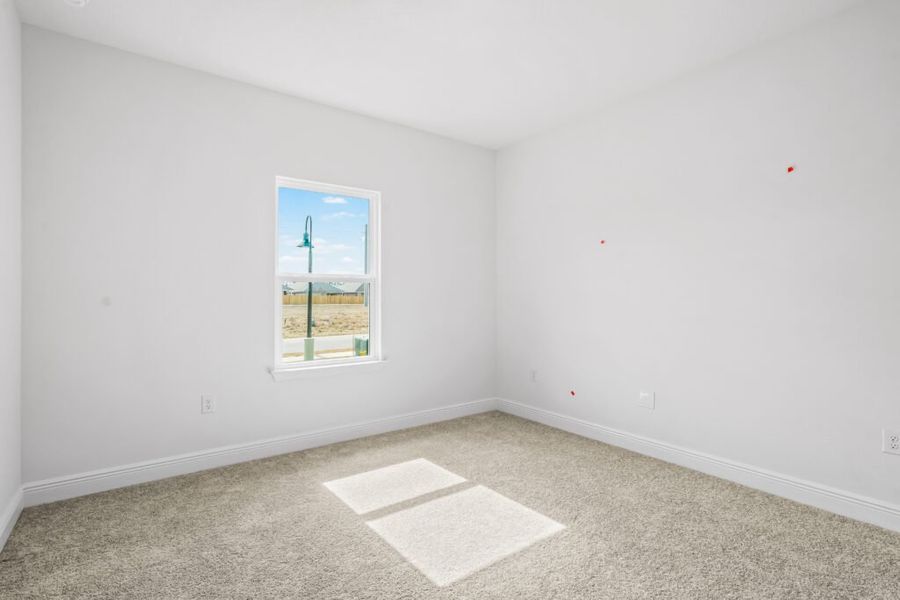 Spacious, unfurnished interior of a new home in Natureview, Freeport (Image 36).