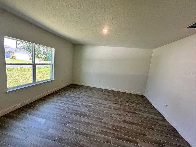 Spacious, unfurnished interior of a new home in Palm Coast: Value Collection, Palm Coast (Image 15).