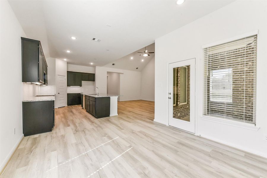 Spacious, unfurnished interior of a new home in Encino Estates, Dayton (Image 18). Spacious, unfurnished interior of a new home in Encino Estates, Dayton (Image 18).