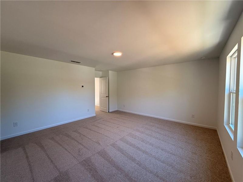 Spacious, unfurnished interior of a new home in Leydenview, Mableton (Image 37).