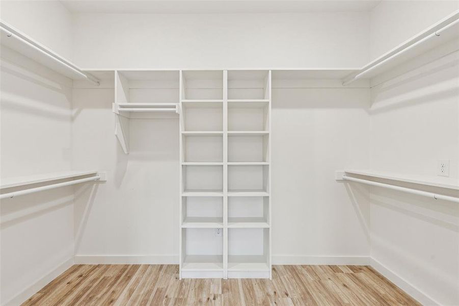 Spacious, unfurnished interior of a new home in , Mesquite (Image 22).