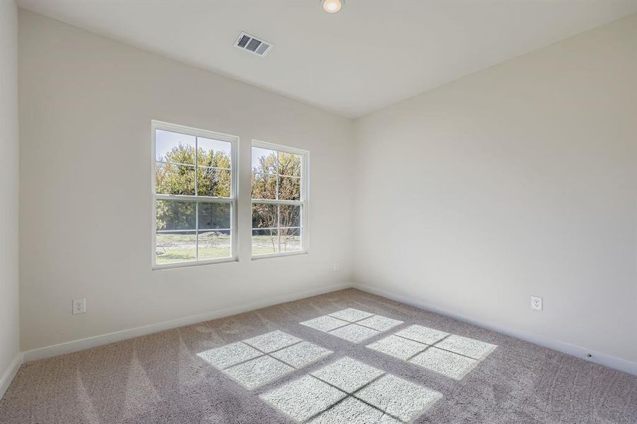 Spacious, unfurnished interior of a new home in MiraVerde, Crowley (Image 10).