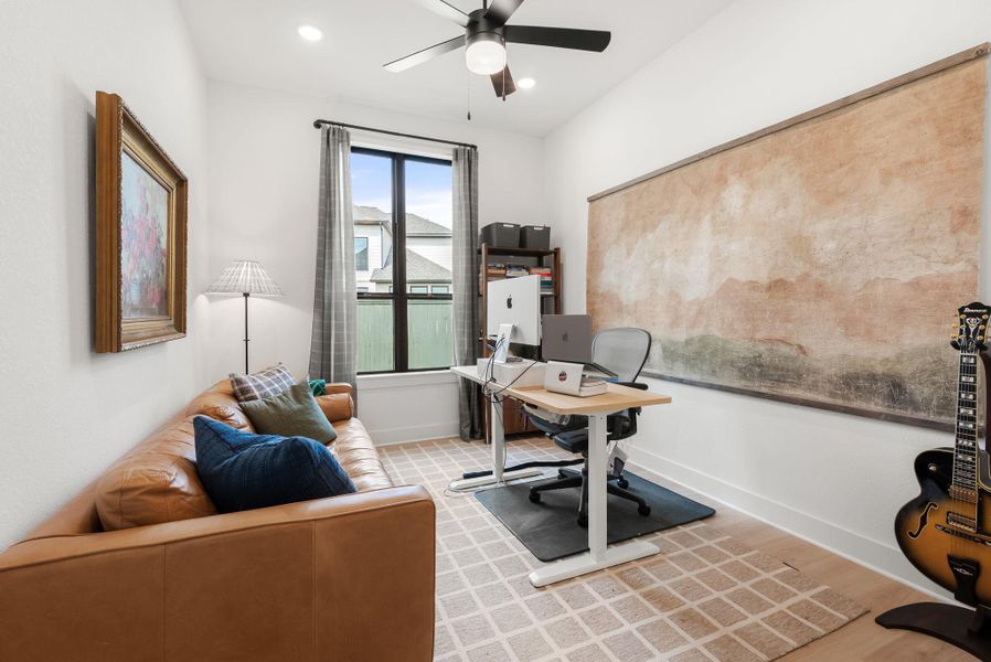 Furnished interior view inside a new home in Santa Rita Ranch, Liberty Hill (Image 9).