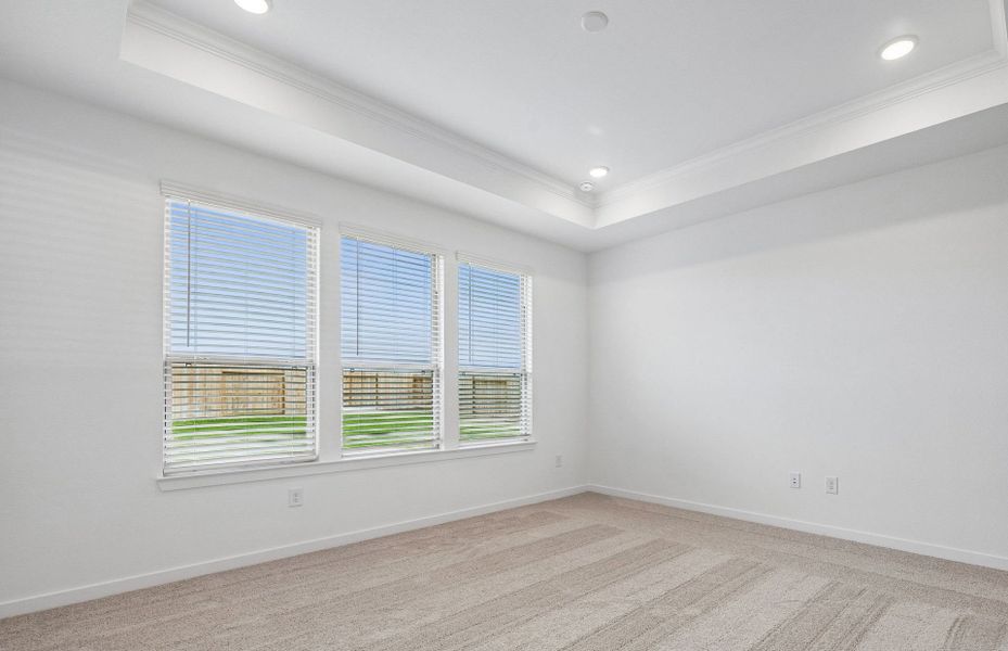 Spacious, unfurnished interior of a new home in Mavera, Conroe (Image 36).