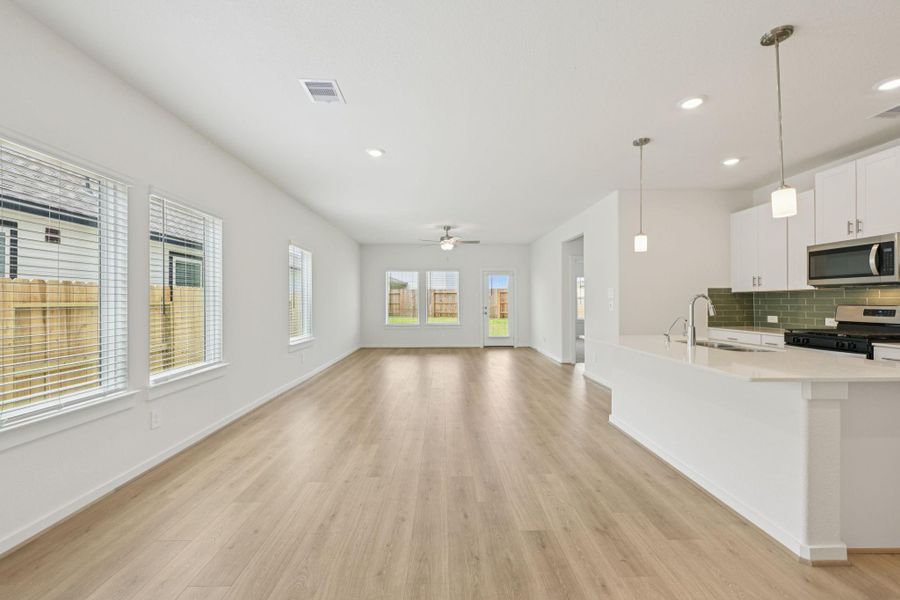Spacious, unfurnished interior of a new home in Pine Lake Cove - Traditional Series, Montgomery (Image 24).