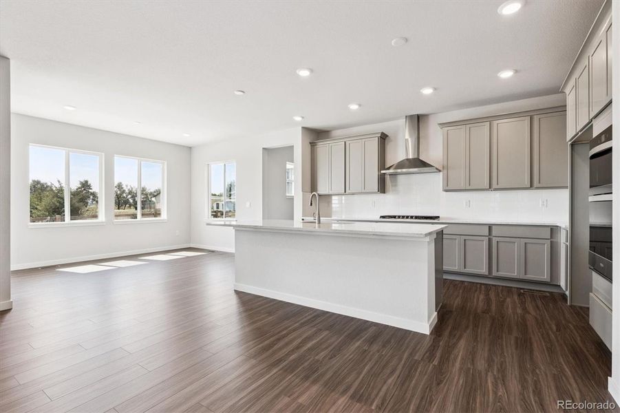 Spacious, unfurnished interior of a new home in Prestige Collection at Parkdale Commons, Lafayette (Image 16). Spacious, unfurnished interior of a new home in Prestige Collection at Parkdale Commons, Lafayette (Image 16).