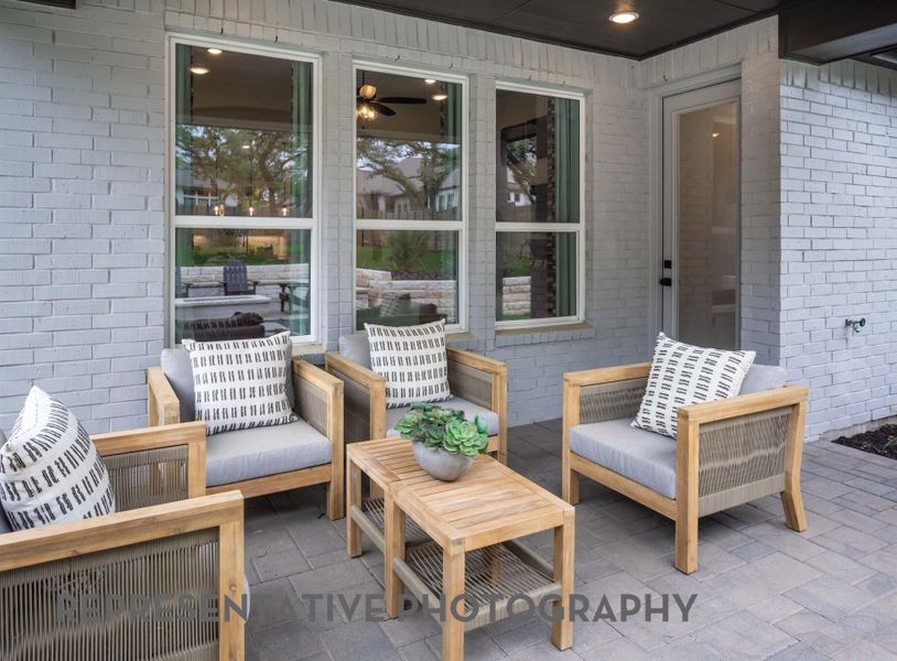 Exterior details and patio area of a home in 6 Creeks at Waterridge, Kyle (Image 21).
