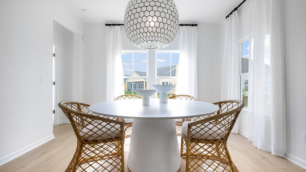 2225 Avery Dining 1of2 F1 9 19 25