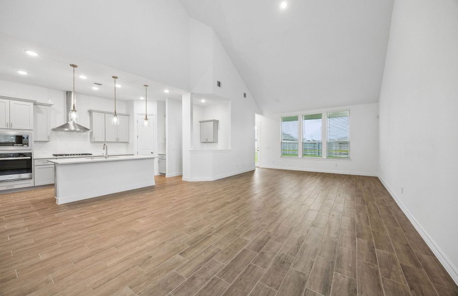 Spacious, unfurnished interior of a new home in Lago Mar, Texas City (Image 24). Spacious, unfurnished interior of a new home in Lago Mar, Texas City (Image 24).