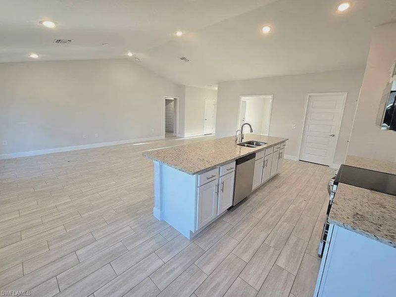 Image 11 of a home in Greenbriar.