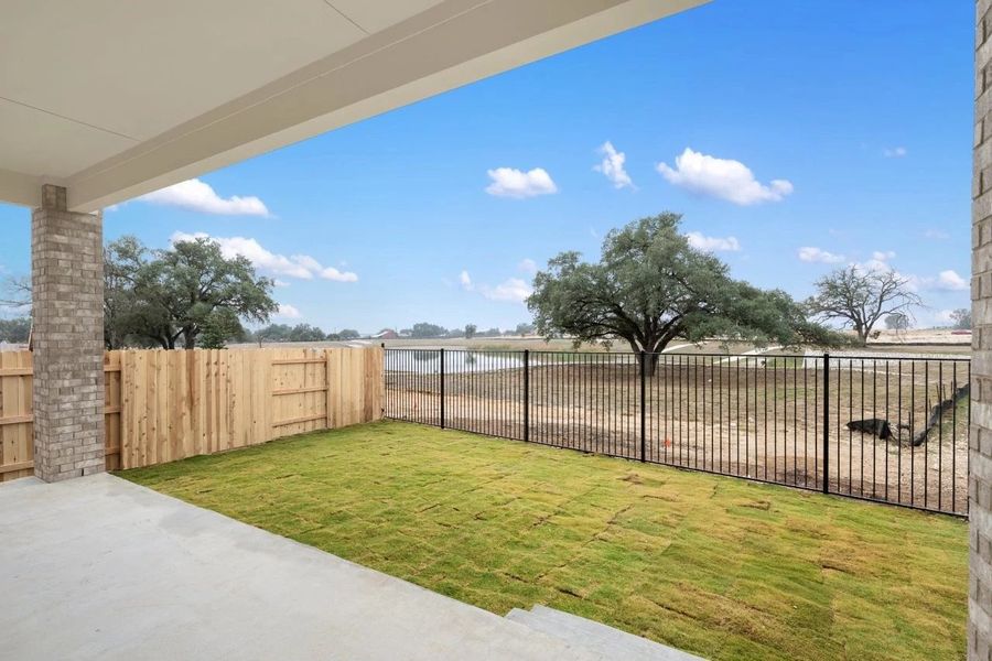 Exterior details and patio area of a home in Berry Creek Highlands, Georgetown (Image 4).