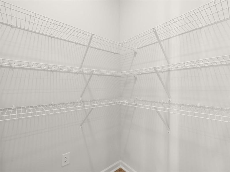 Spacious, unfurnished interior of a new home in Rolling Meadows, Jasper (Image 15).