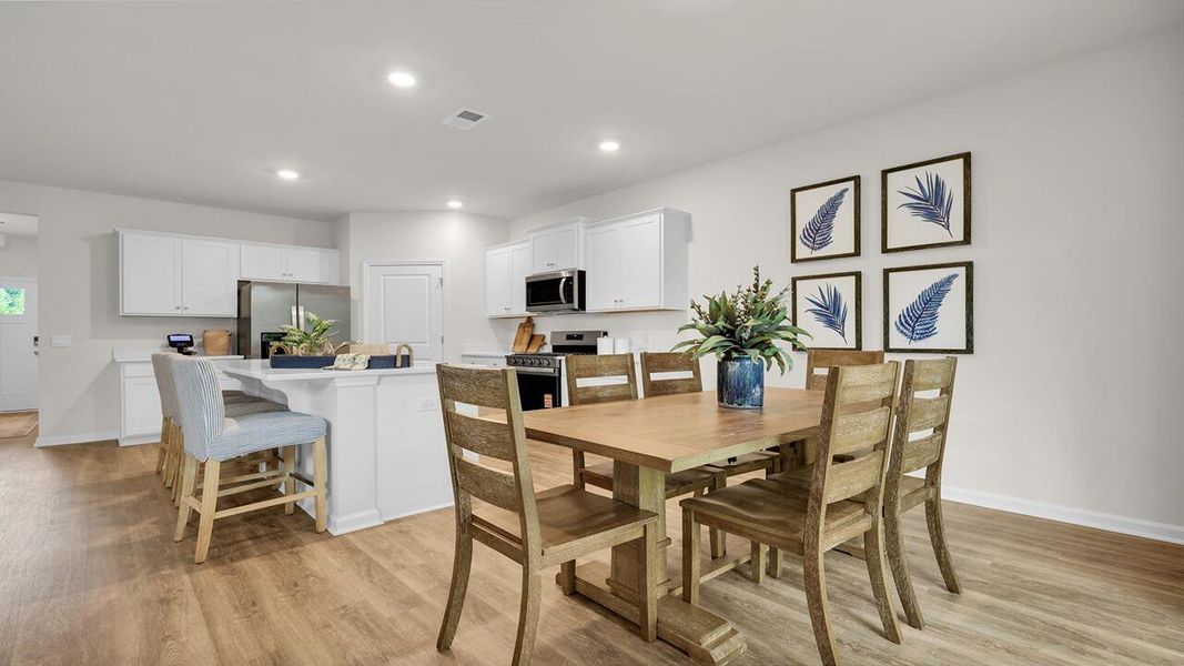 Furnished interior view inside a new home in The Cove at Mallard Crossing, Summerville (Image 38). Furnished interior view inside a new home in The Cove at Mallard Crossing, Summerville (Image 38).
