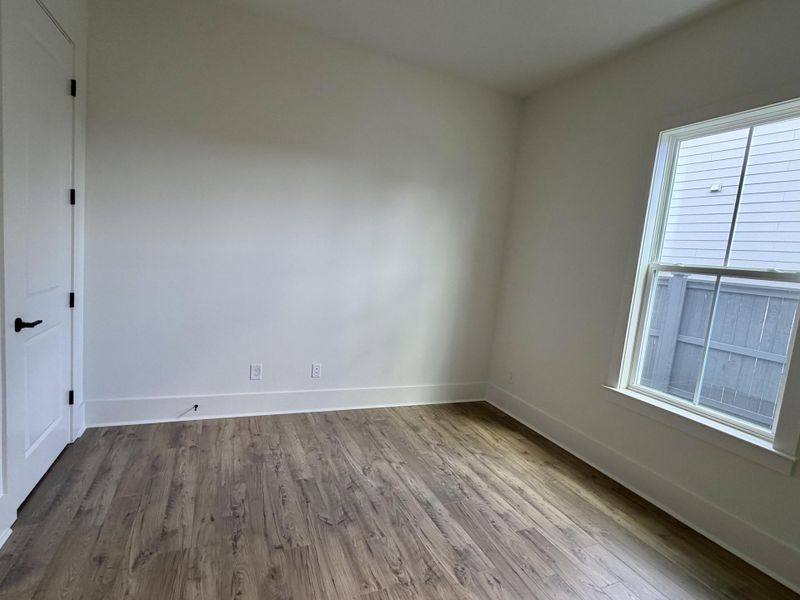 Spacious, unfurnished interior of a new home in , Summerville (Image 18).