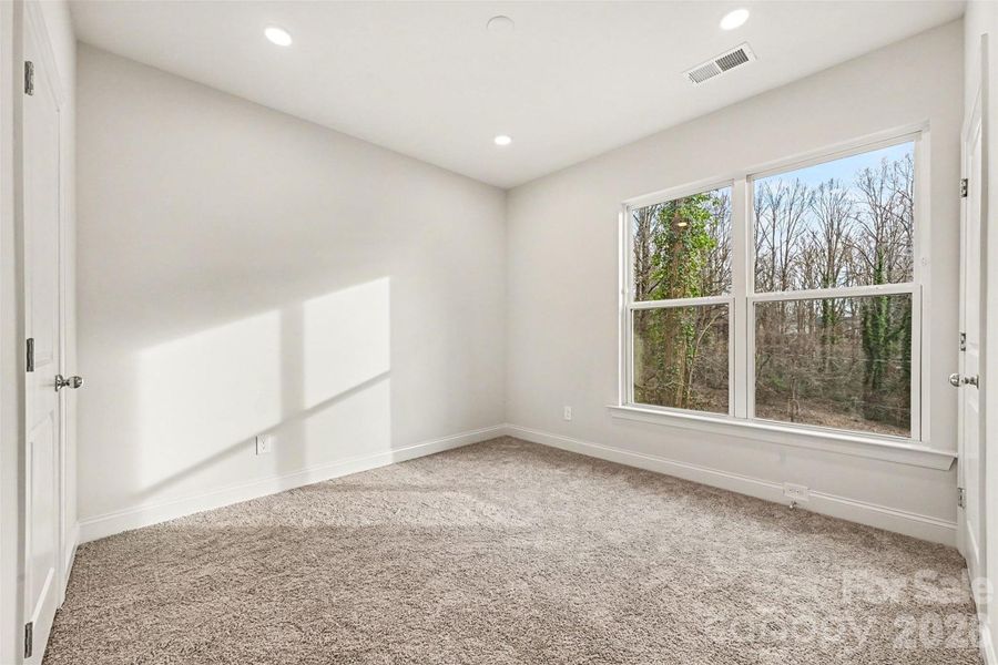 Spacious, unfurnished interior of a new home in , Newton (Image 28).