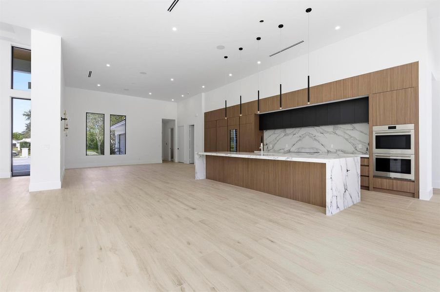 KITCHEN KITCHEN
