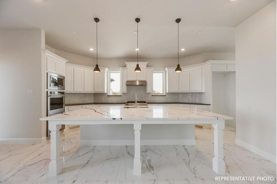 Representative furnished interior of a home built from the Hampton III by Grand Homes in Whitestone Estates, Parker (Image 8).