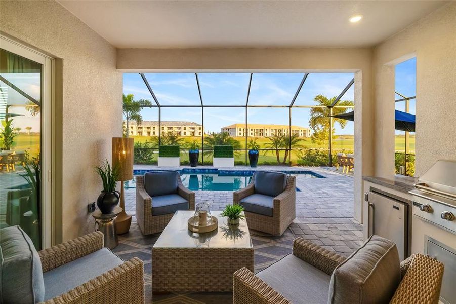 Exterior details and patio area of a home in , Lakewood Ranch (Image 32).