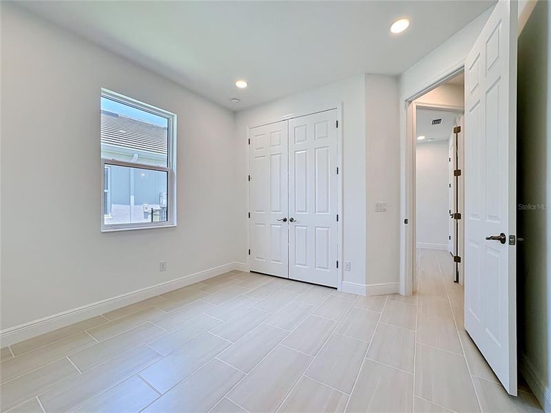 Spacious, unfurnished interior of a new home in Watercolor Place, Bradenton (Image 46). Spacious, unfurnished interior of a new home in Watercolor Place, Bradenton (Image 46).