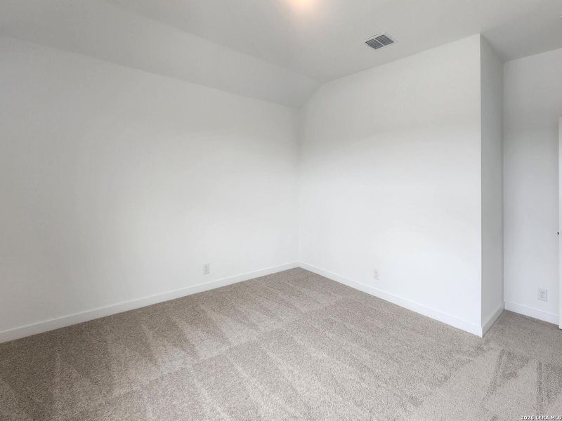 Spacious, unfurnished interior of a new home in Arcadia Ridge, San Antonio (Image 17). Spacious, unfurnished interior of a new home in Arcadia Ridge, San Antonio (Image 17).