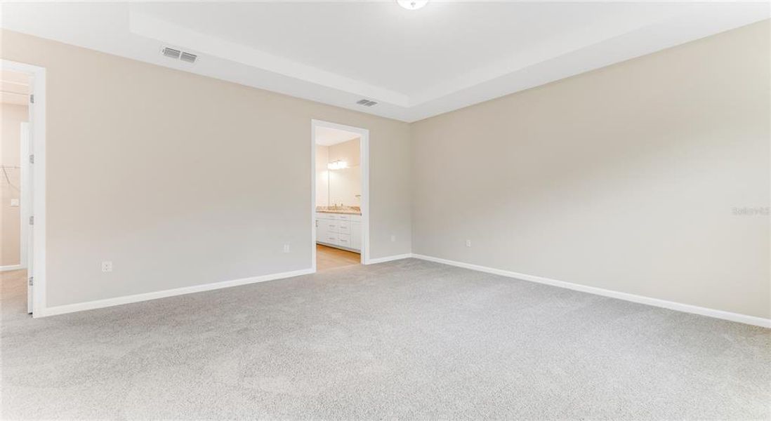 Spacious, unfurnished interior of a new home in Cresswind DeLand, Deland (Image 23).