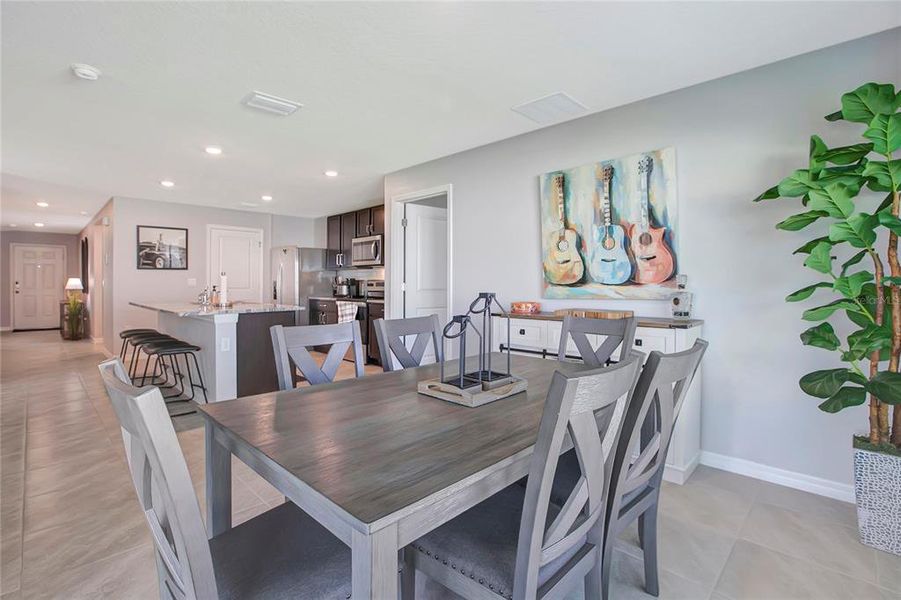 Furnished interior view inside a new home in River Park, Temple Terrace (Image 31).