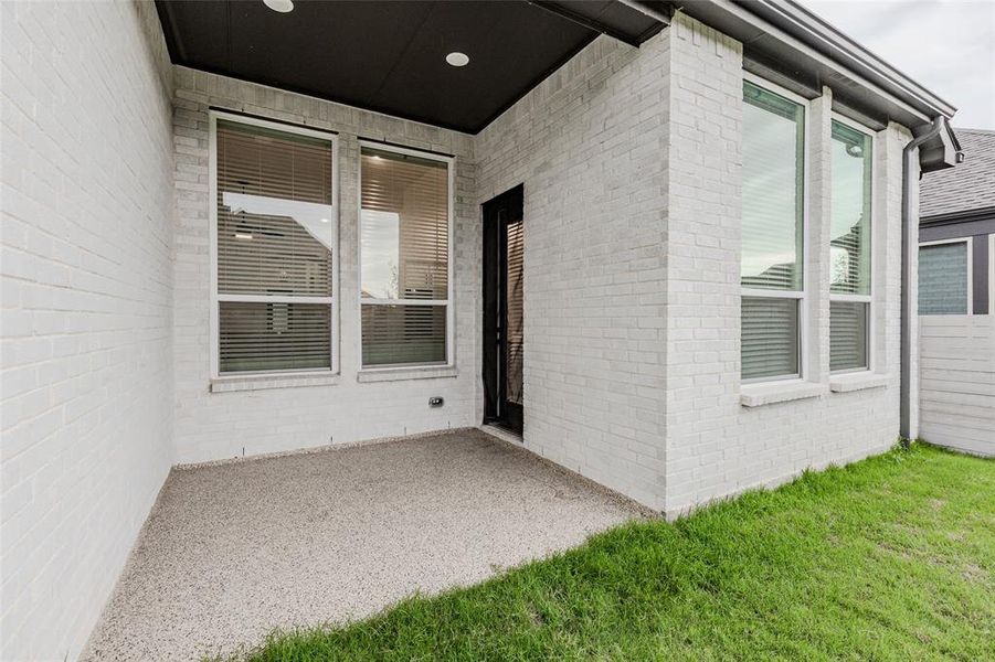 Exterior details and patio area of a home in , McKinney (Image 4).