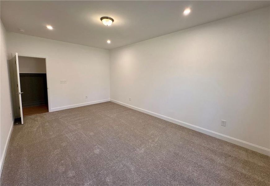 Spacious, unfurnished interior of a new home in Riversprings, Dacula (Image 46). Spacious, unfurnished interior of a new home in Riversprings, Dacula (Image 46).