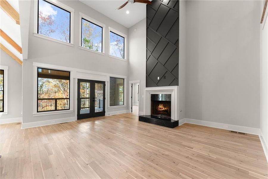 Spacious, unfurnished interior of a new home in , Dahlonega (Image 38).