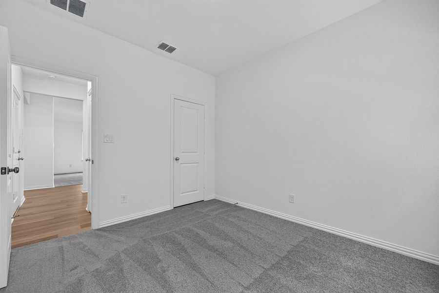 Spacious, unfurnished interior of a new home in Parks at Foster Crossing, Anna (Image 21). Spacious, unfurnished interior of a new home in Parks at Foster Crossing, Anna (Image 21).