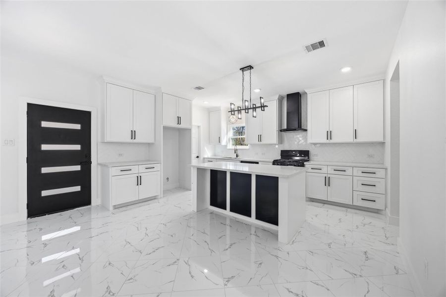 Furnished interior view inside a new home in , Houston (Image 10).