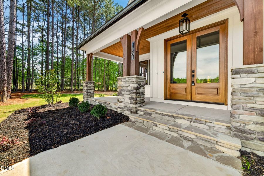 13-web-or-mls-12601 Burgess -13