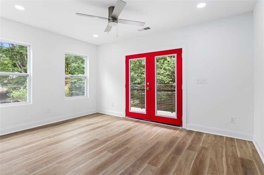 Spacious, unfurnished interior of a new home in , Atlanta (Image 41).