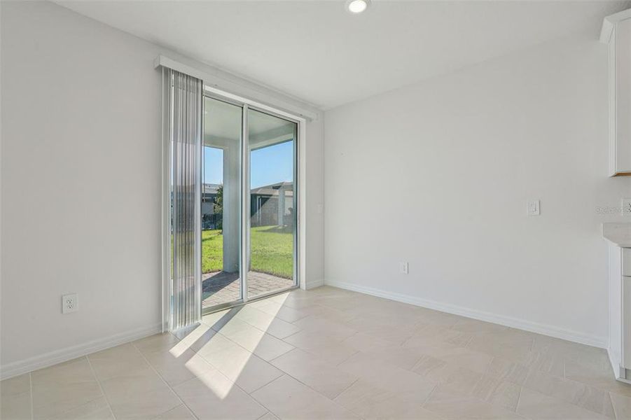 Spacious, unfurnished interior of a new home in The Reserve at Twin Lakes, St. Cloud (Image 30).