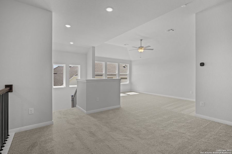 Spacious, unfurnished interior of a new home in Ladera, San Antonio (Image 25). Spacious, unfurnished interior of a new home in Ladera, San Antonio (Image 25).
