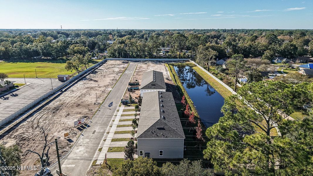 Image 27 of a home in Sabal Terrace. Image 27 of a home in Sabal Terrace.