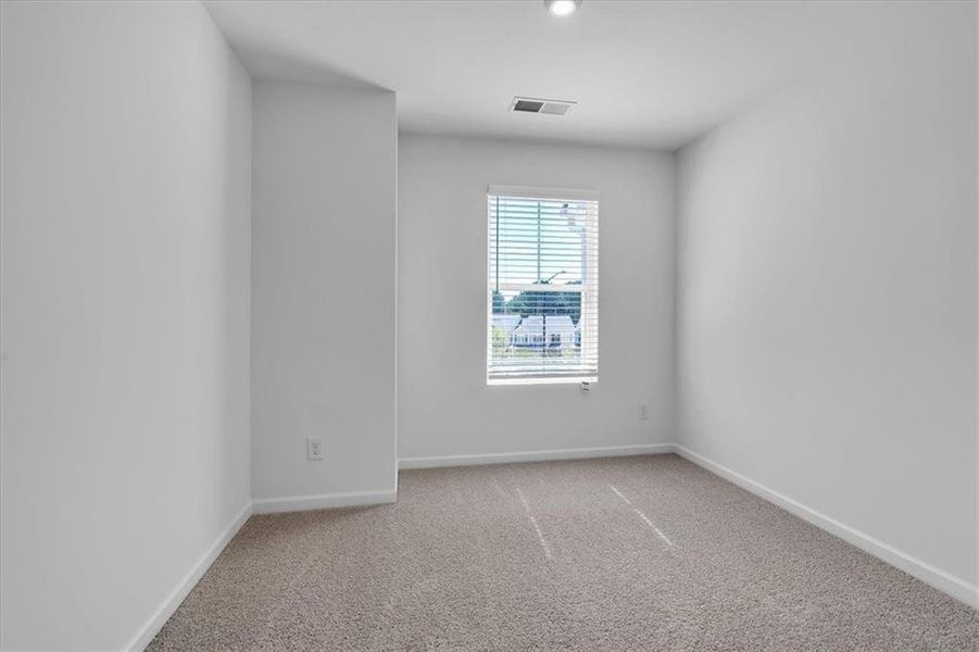 Spacious, unfurnished interior of a new home in Park Center Pointe, Austell (Image 28).