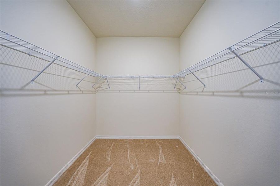 Spacious, unfurnished interior of a new home in Turnleaf, Punta Gorda (Image 21).