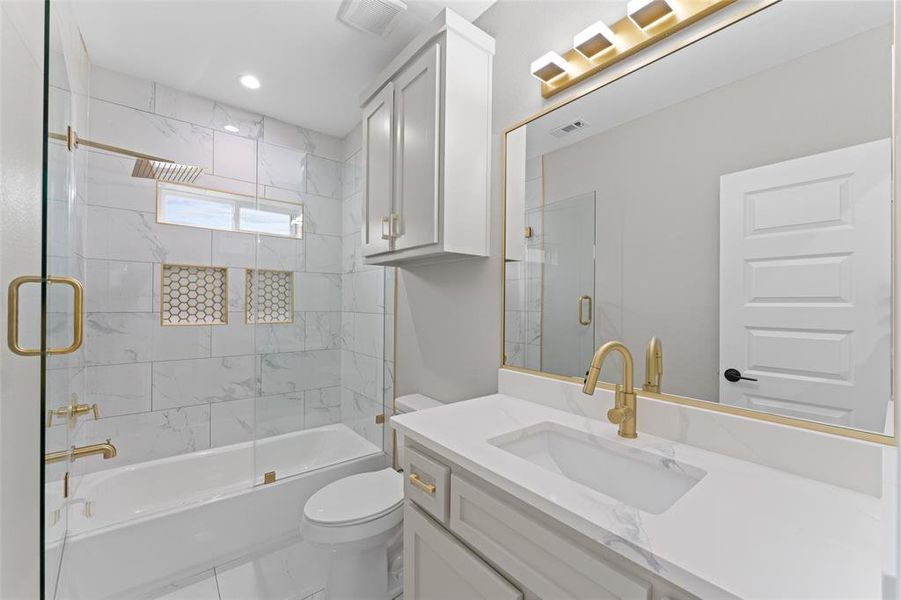 Furnished interior view inside a new home in , Dallas (Image 11).