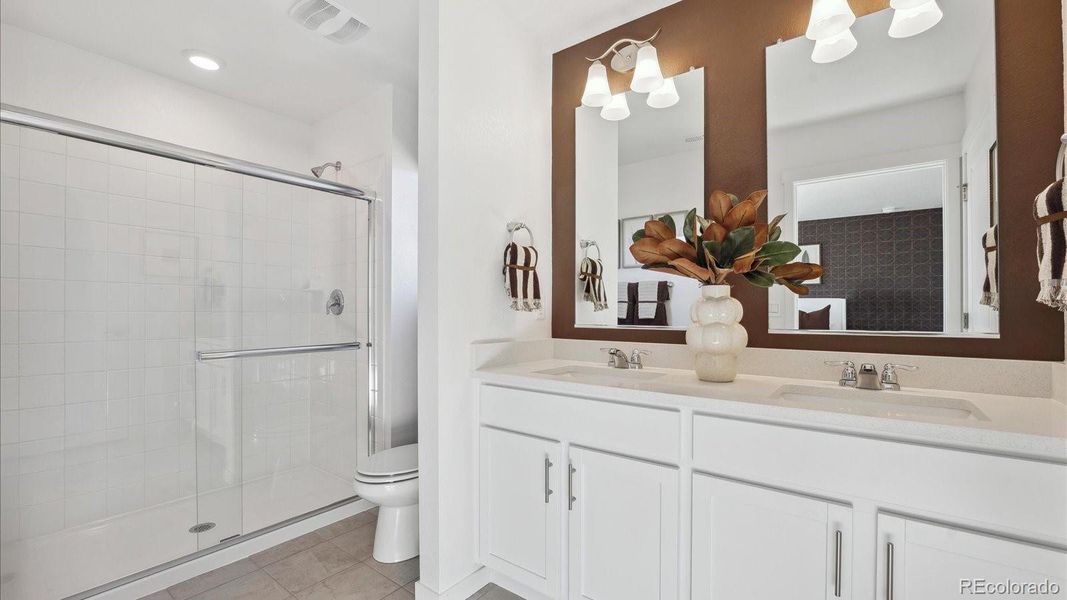 Furnished interior view inside a new home in Villas at Vantage, Berthoud (Image 6). Furnished interior view inside a new home in Villas at Vantage, Berthoud (Image 6).