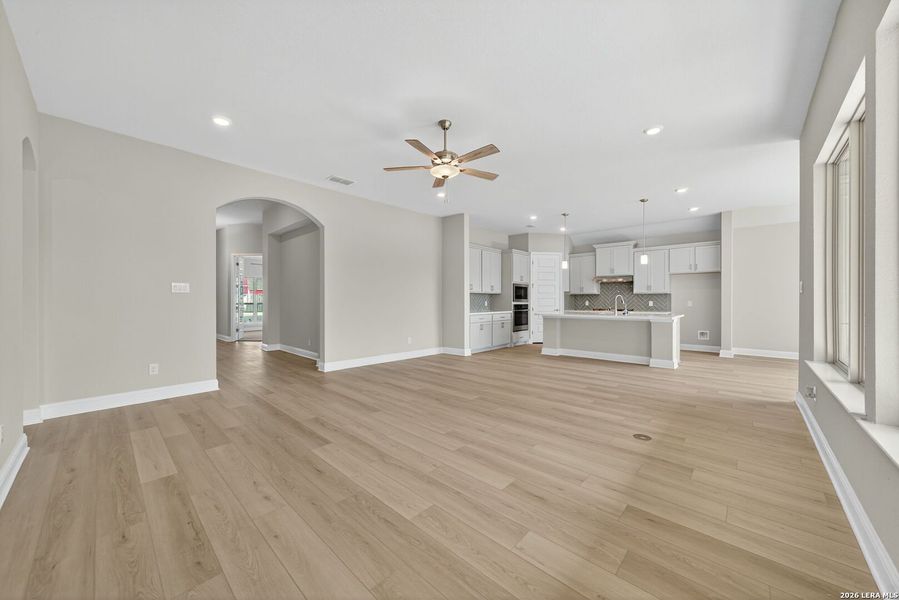 Spacious, unfurnished interior of a new home in , Castroville (Image 18).