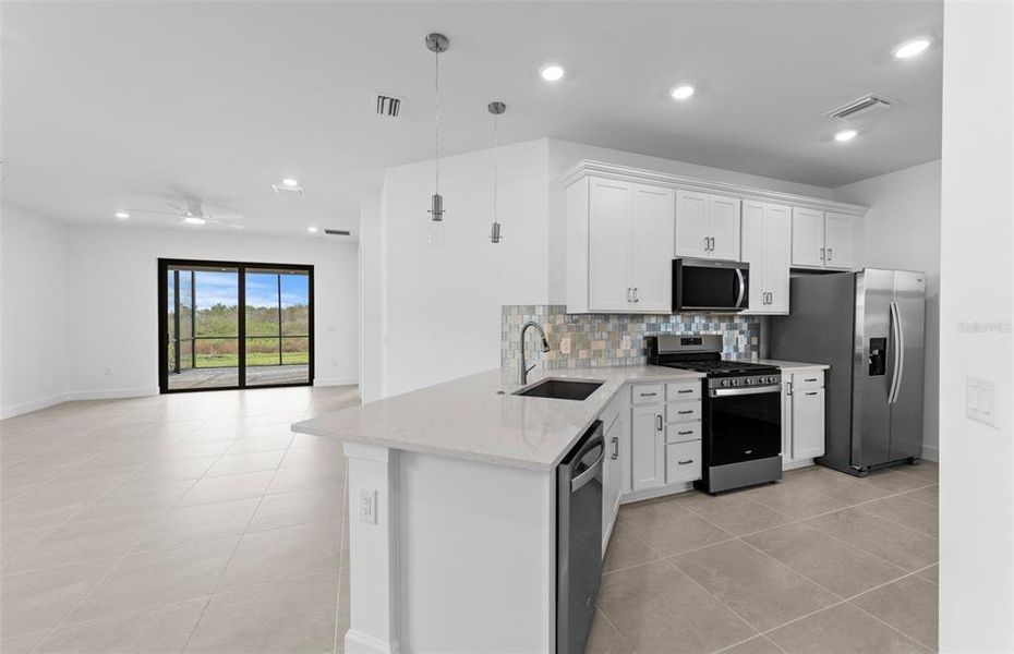 Furnished interior view inside a new home in Del Webb Catalina, Lakewood Ranch (Image 5). Furnished interior view inside a new home in Del Webb Catalina, Lakewood Ranch (Image 5).